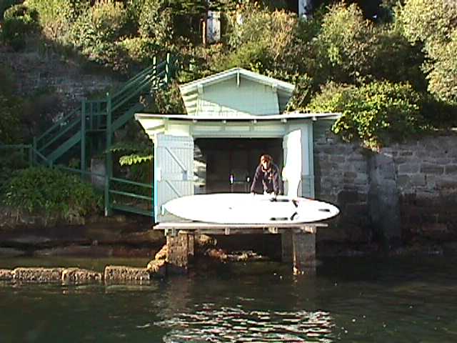 office1.jpg (45274 bytes)